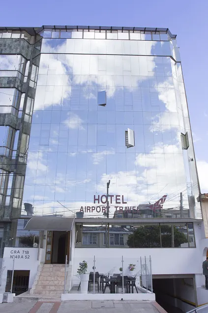 Hotel Airport Travel - Image 1