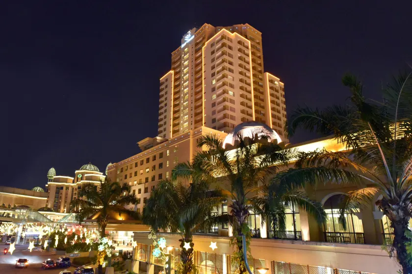 Resort Suites at Bandar Sunway - Image 1