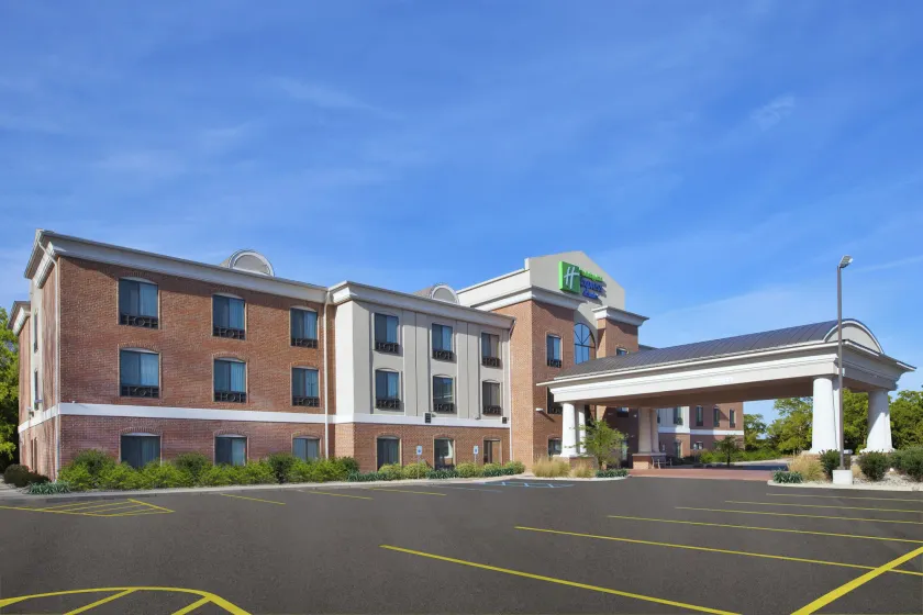 Holiday Inn Express Niles by IHG - Image 1