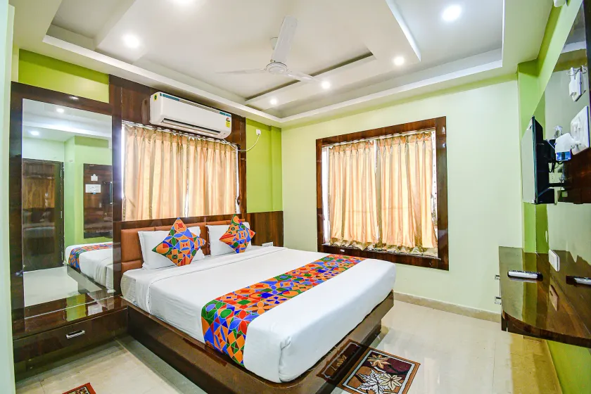 Fabhotel The Seven Wonders - Image 1