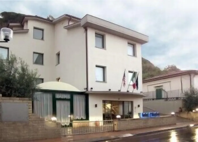 Hotel I' Fiorino - Image 1