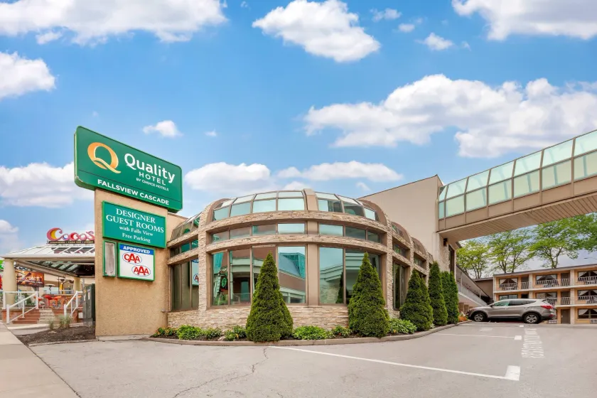Quality Hotel Fallsview Cascade - Image 1