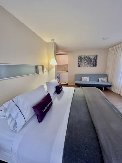 Hotel Living 55 - Image 1