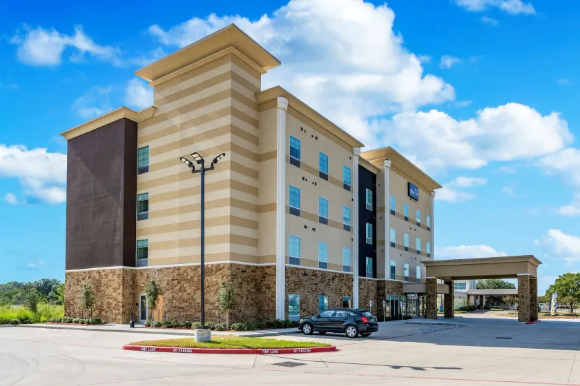 Americas Best Value Inn & Suites Katy - Image 1