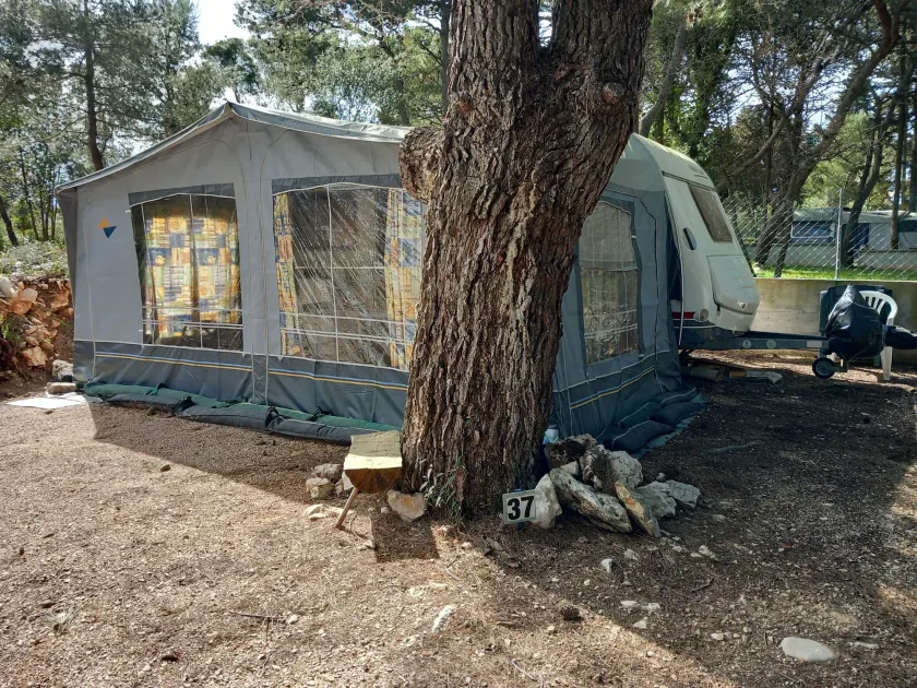 Caravan near the sea 4 - Image 1