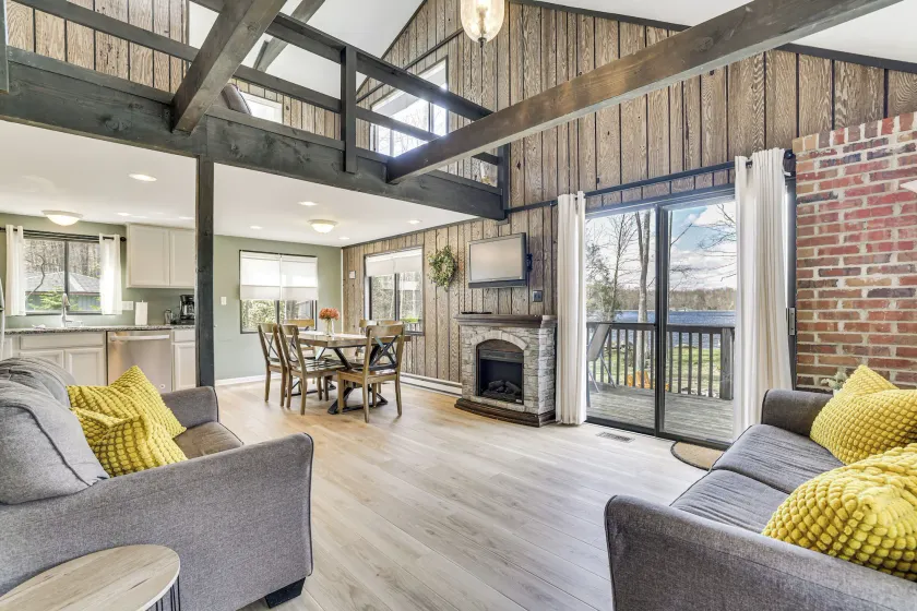 Pocono Lake Home w/ Fire Pit: Walk to Ski Hill! - Image 1