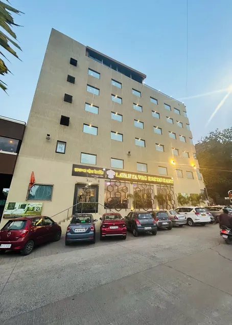 Lp Regency - Image 1