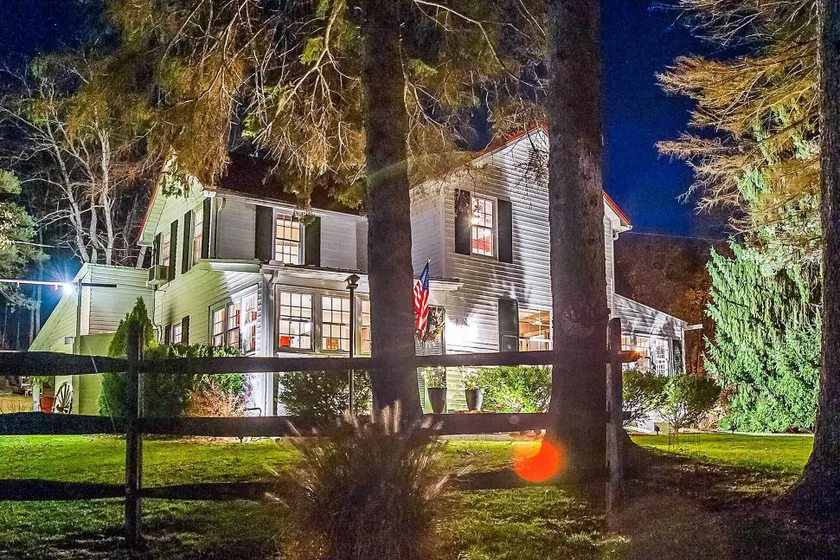 3-acre Lodge w/ Snowmobile & Four-wheeling Trails - Innvendig