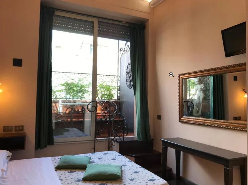 Hotel OKAPI - Image 1