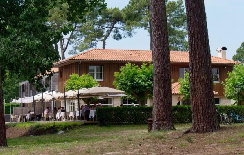 Hotel Au Bon Coin du Lac - Image 1