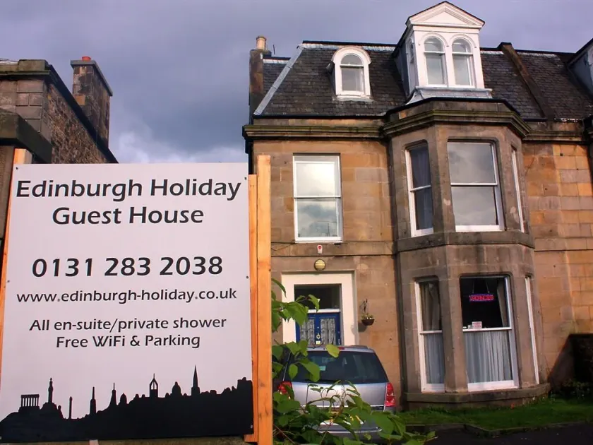 Edinburgh Holiday Guest House - Image 1