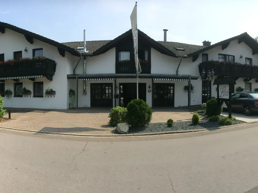 Landhotel Linden am Venekotensee - Image 1