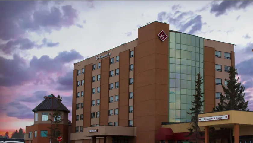 The Glenmore Inn & Convention Centre - Image 1