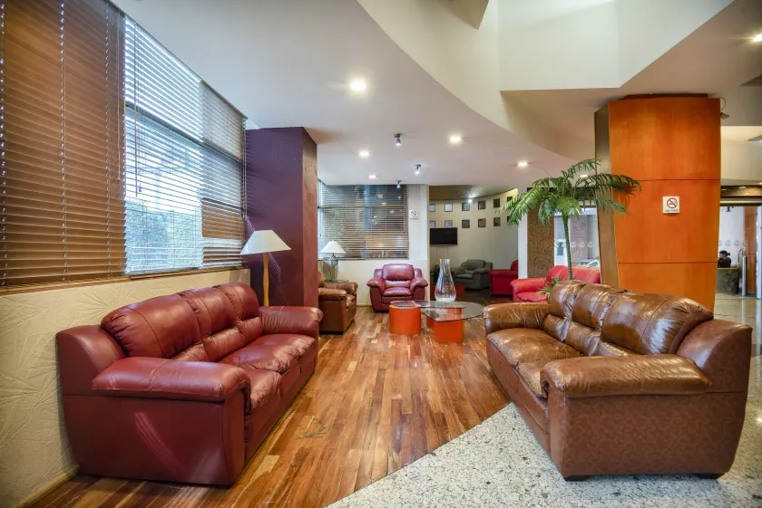 Hotel Mandarin Carton - Coin salon dans le hall