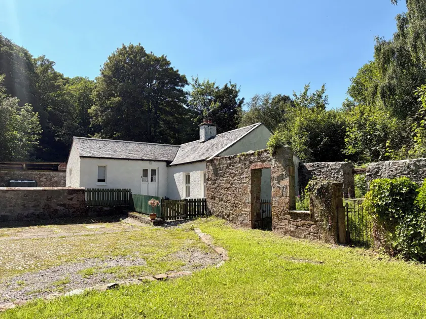Laundry Cottage - Image 1