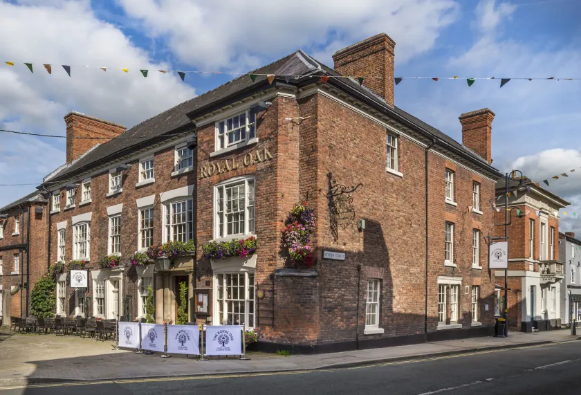 The Royal Oak Hotel, Welshpool - The Coaching Inn Group - Image 1