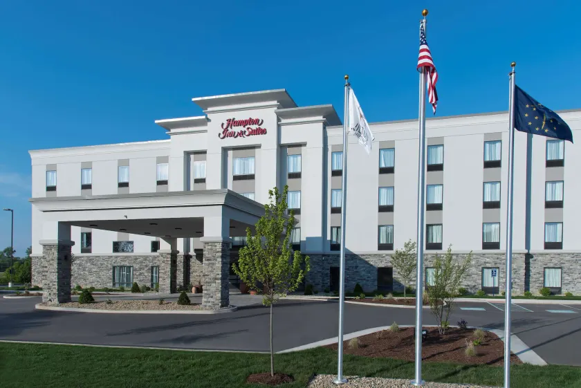 Hampton Inn & Suites Michigan City - Image 1