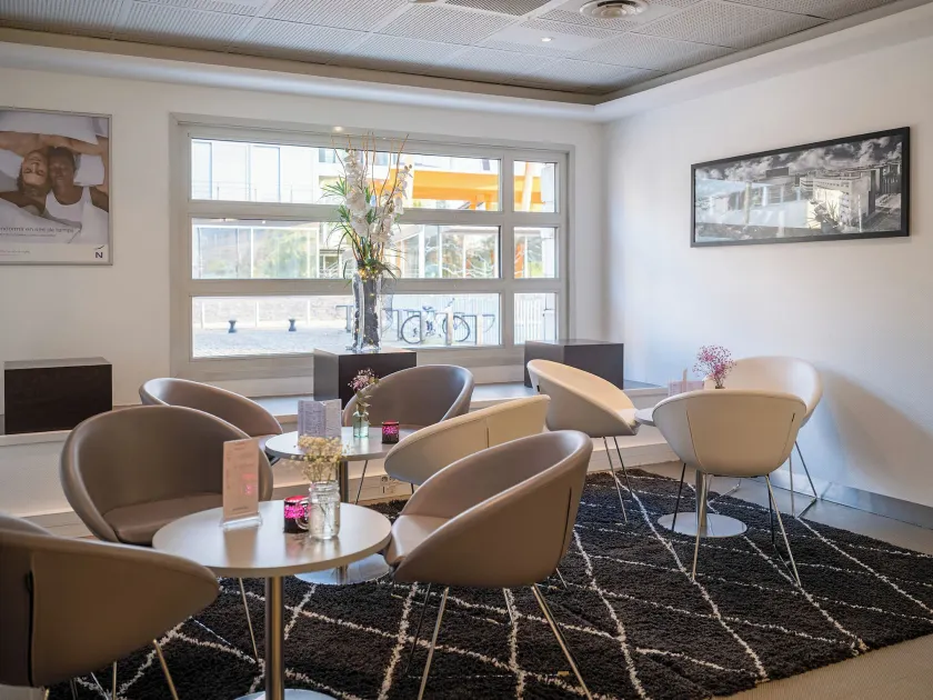 Novotel Nantes Centre Gare - Lobby