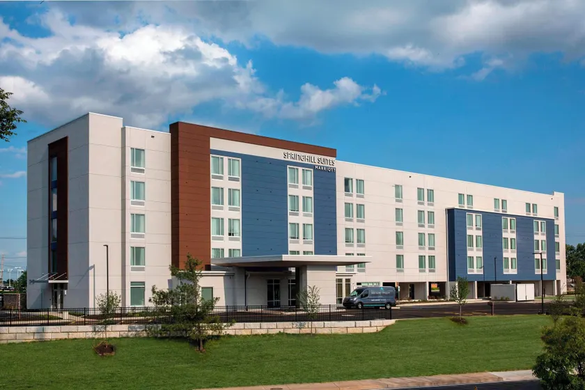 Springhill Suites By Marriott Newark Downtown - Image 1