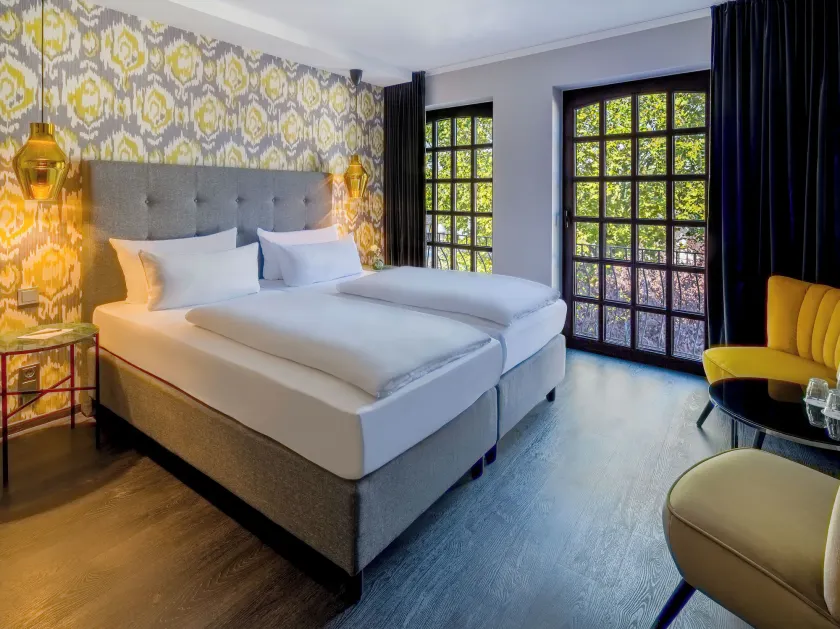 rugs HOTEL Köln - Image 1