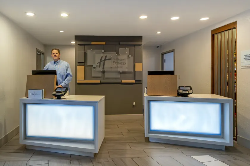 Holiday Inn Express Hotel & Suites - The Villages by IHG - Reception