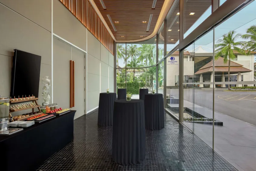 DoubleTree by Hilton Phuket Banthai Resort - Lobby