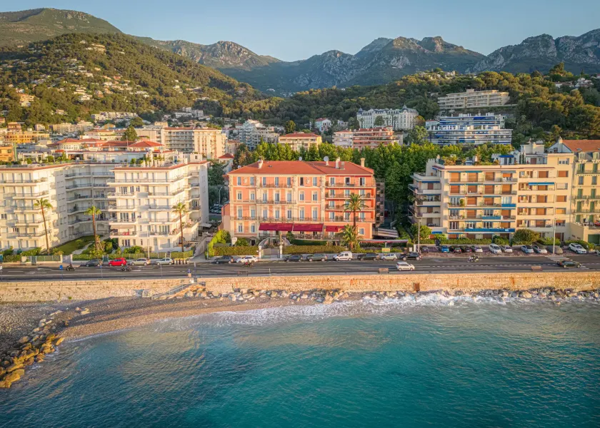 Best Western Premier Hotel Prince de Galles - Image 1
