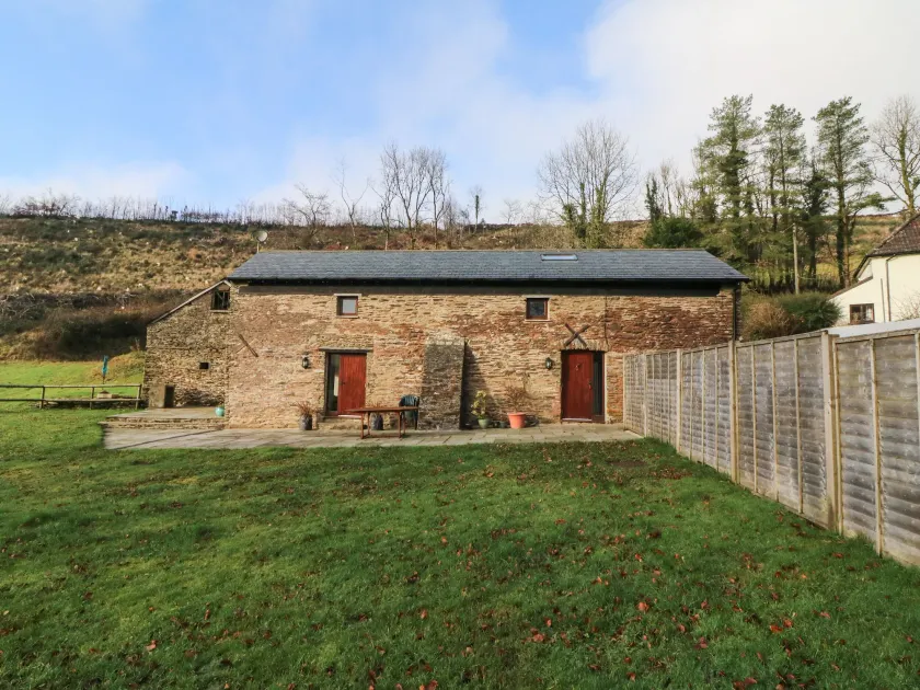 Red Deer Cottage - Image 1