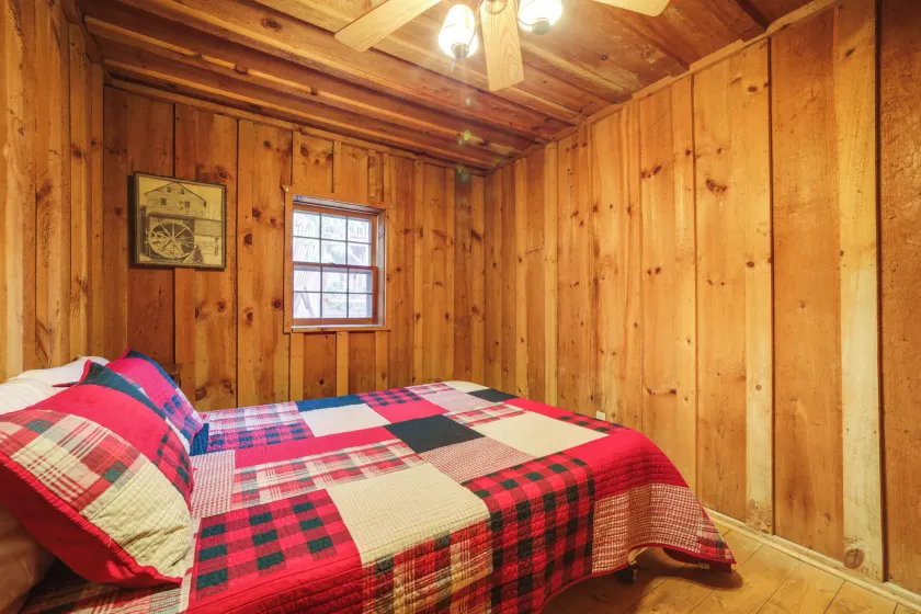 Rustic Cabin w/ Mountain Views! Elevation 4,400 - Værelse