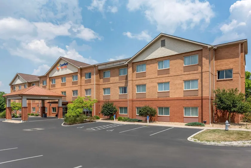 Comfort Suites Mason near Kings Island - Image 1