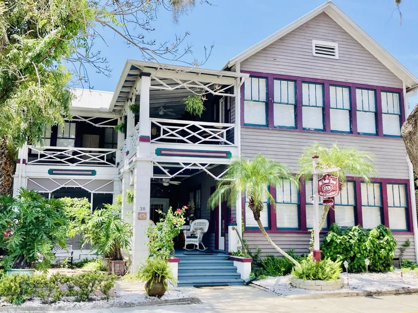 Old Powder House Inn - Image 1