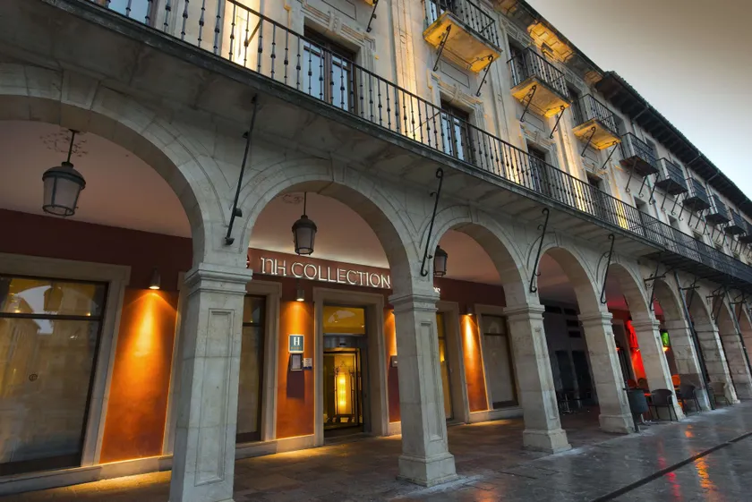 NH Collection León Plaza Mayor - Image 1