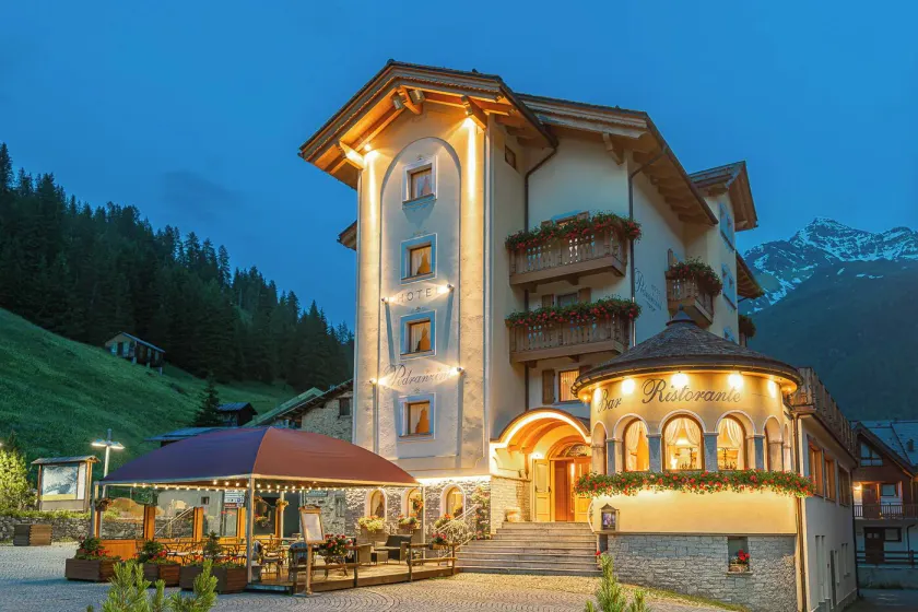 Hotel Pedranzini - Image 1