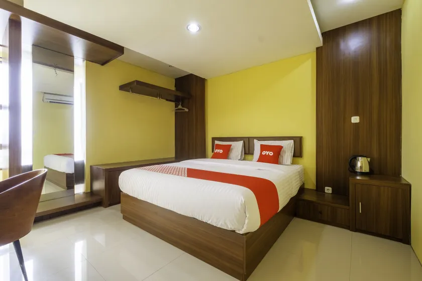 Capital O 1973 Guest House Toserba Selamat Syariah Pelabuhan Ratu - Image 1