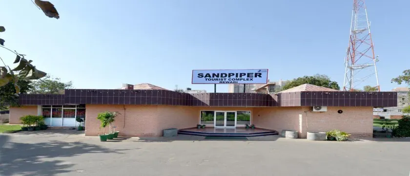Sandpiper Tourist Resort - Image 1
