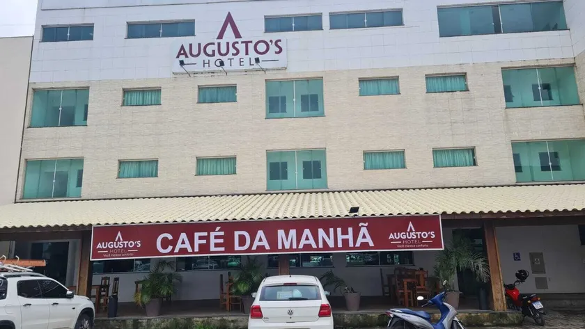 Augustos Hotel - Image 1