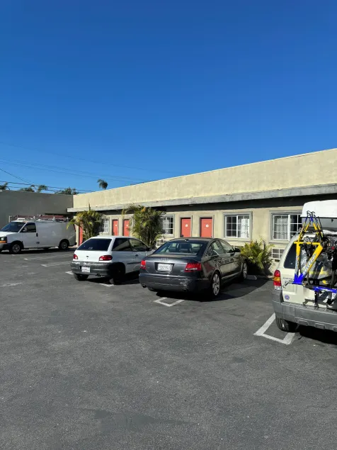 La Cienega Inn Motel - Image 1