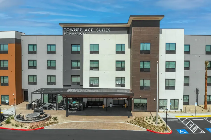 TownePlace Suites by Marriott Las Vegas North I-15 - Image 1