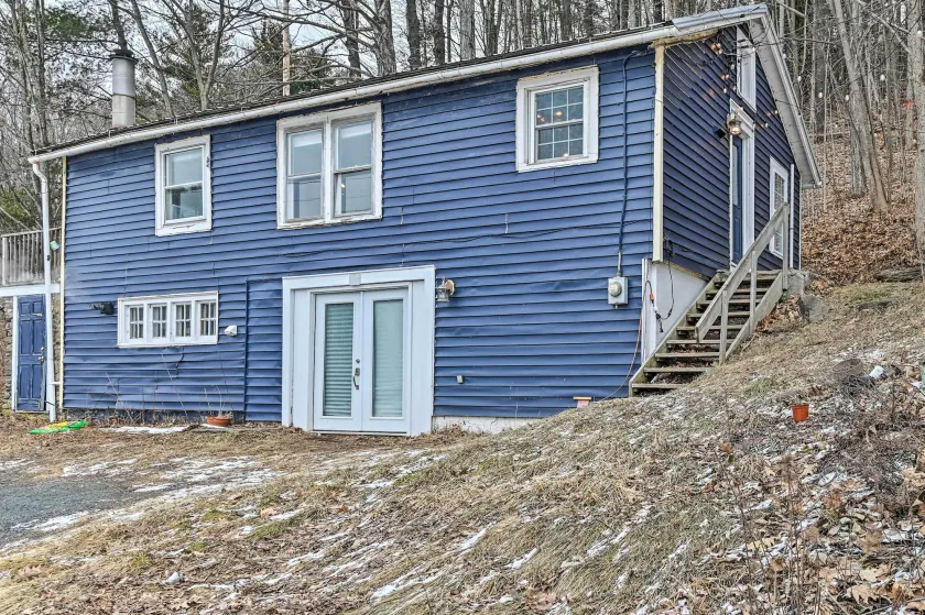 Chic Prattsville Studio w/ Private Hot Tub! - Interiør