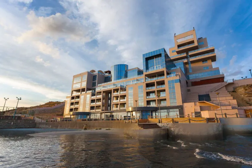 Caspian Riviera Grand Palace Hotel - Image 1