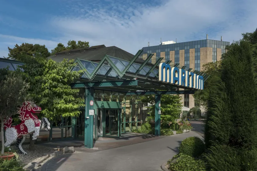 Maritim Hotel Stuttgart - Image 1