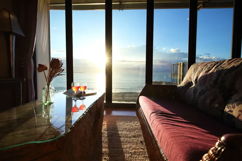 Slow Living Seaview B&B - Image 1