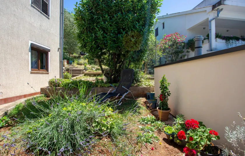 2 Bedroom Gorgeous Apartment In Njivice - Image 1