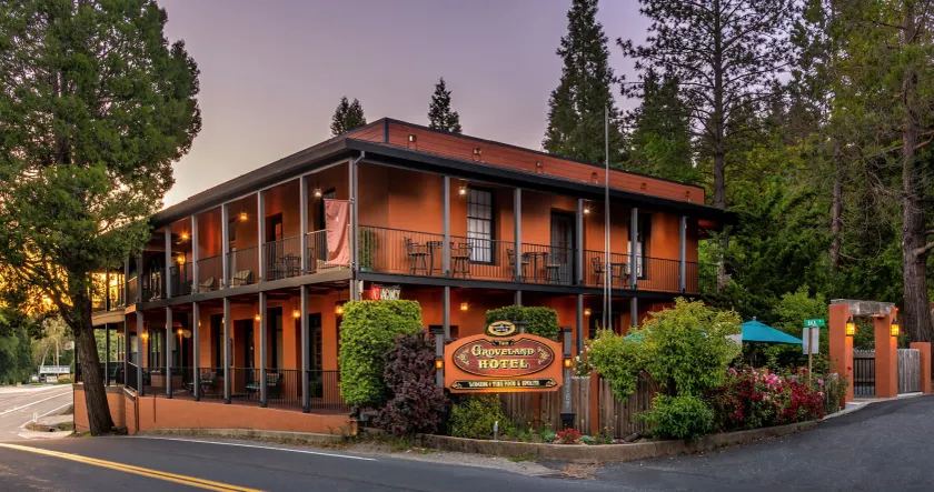 The Groveland Hotel - Image 1