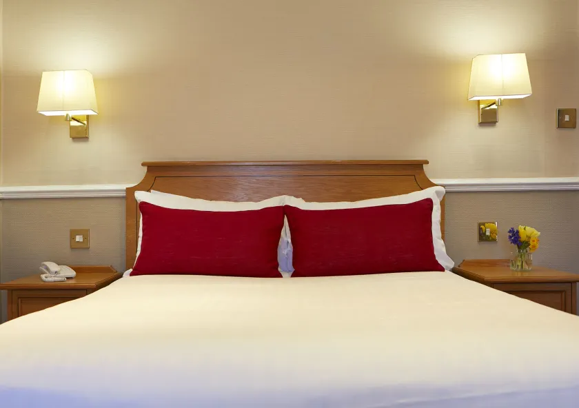 Palm Court Hotel - Image 1