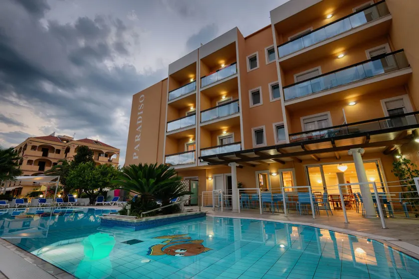 Hotel Paradiso - Image 1