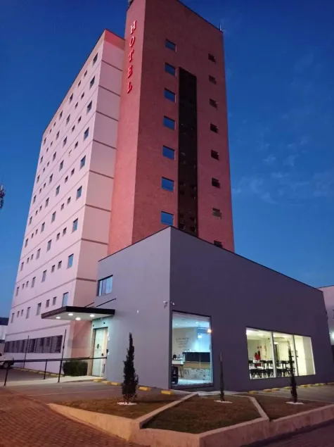 Pinda Palace Hotel - Image 1