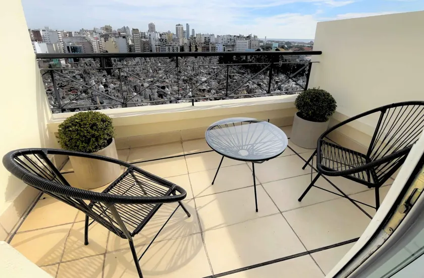 Cyan Recoleta Hotel - Image 1