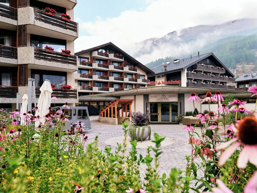 Hotel Ambassador Zermatt - Image 1