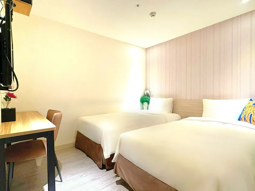 Wemeet Hotel Taipei - Image 1